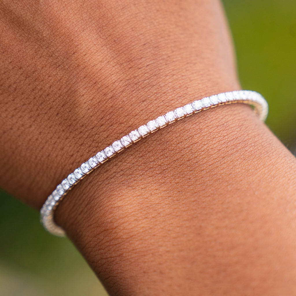 One carat Natural Diamond Flexible Tennis Bangle in  14k Yellow Gold