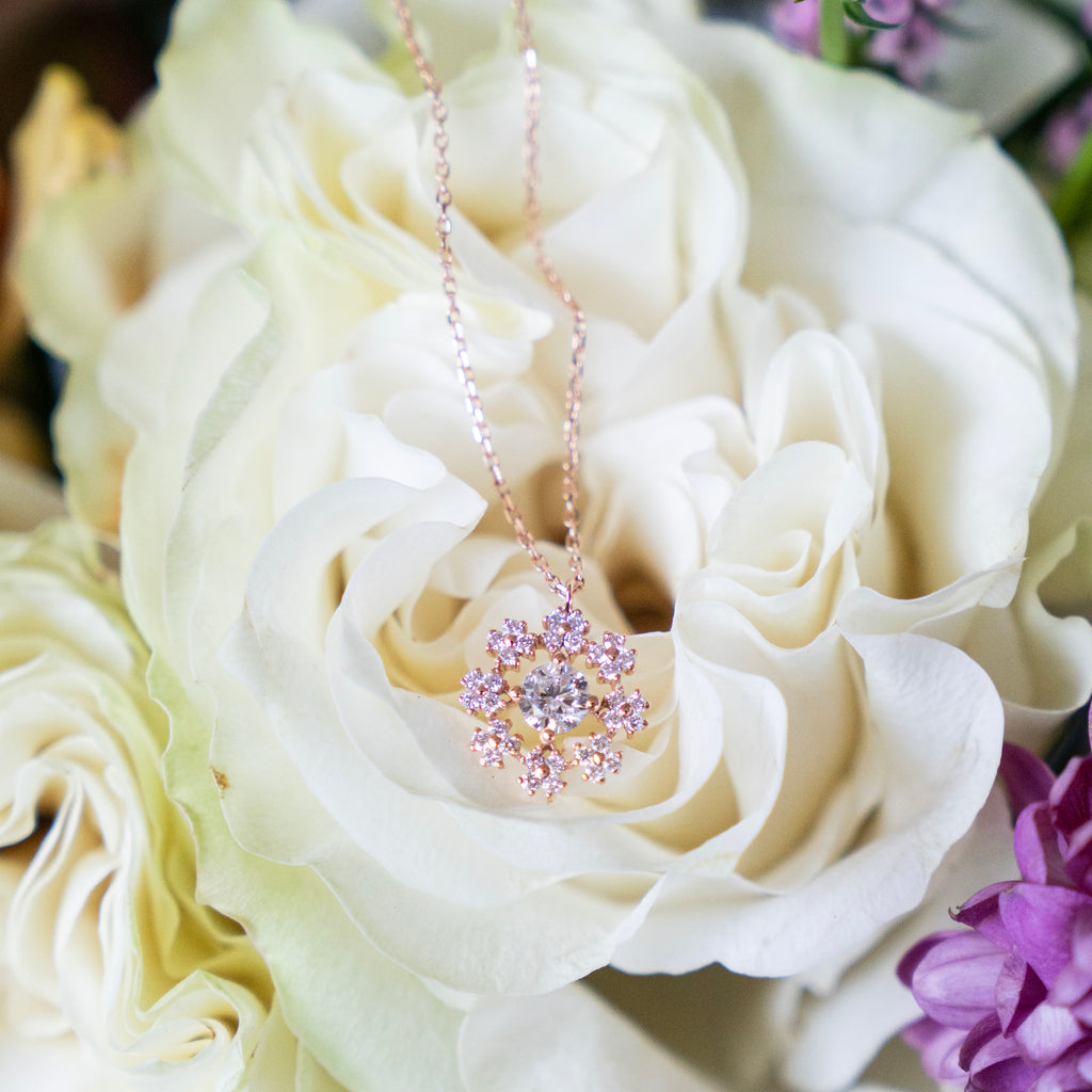 Naomi Flower Necklace in Rose Gold