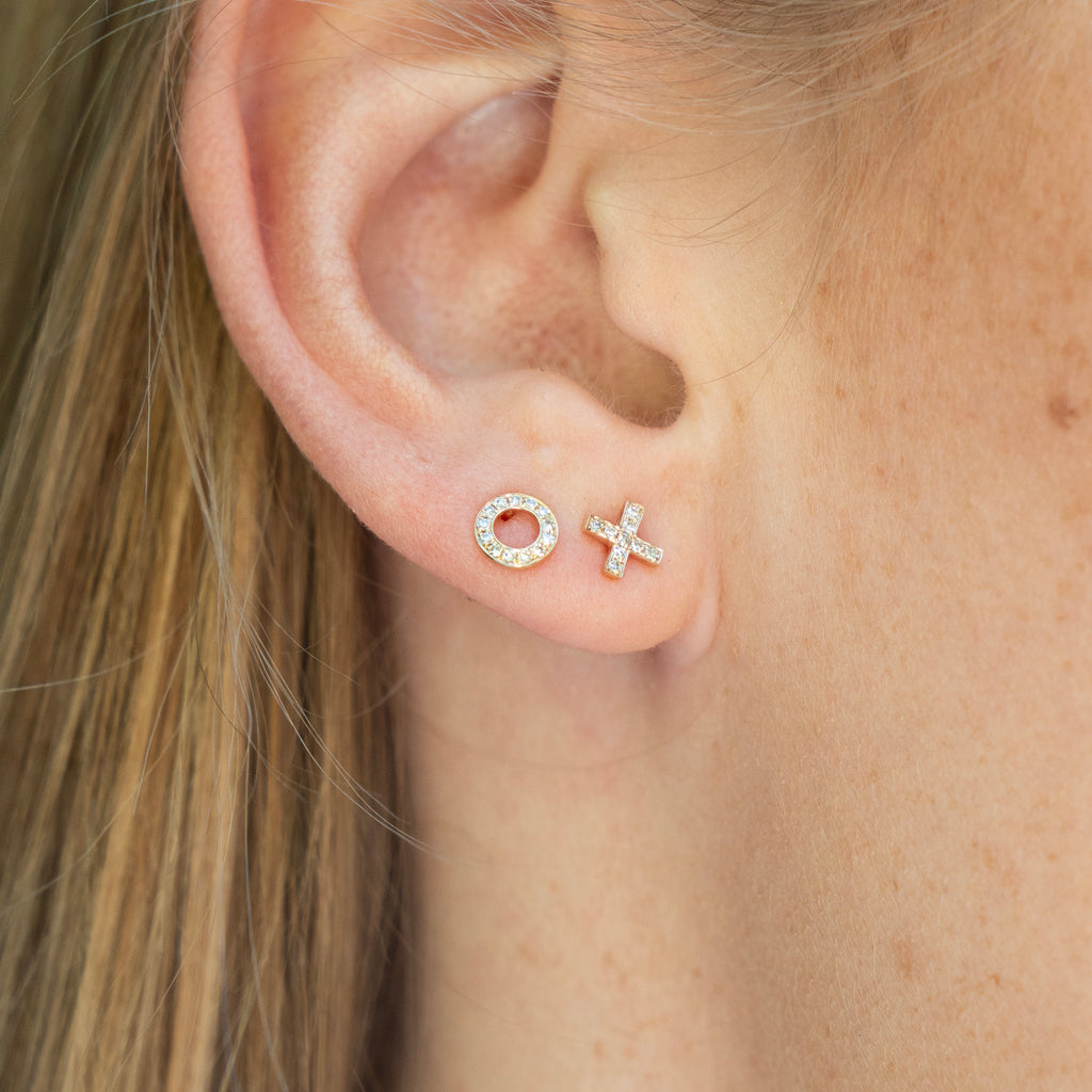 XO Diamond Studs