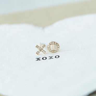 XO Diamond Studs