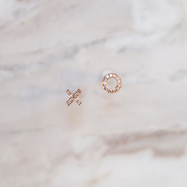 XO Diamond Studs