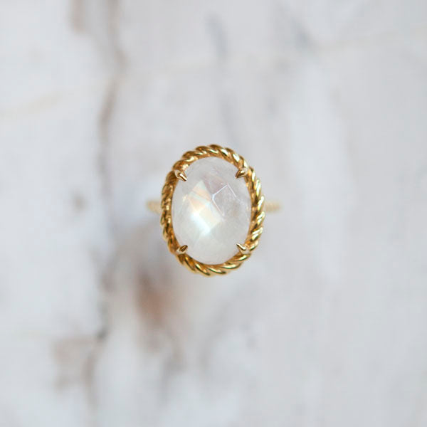 Bespoke Rainbow Moonstone Ring in 18K Italian Gold