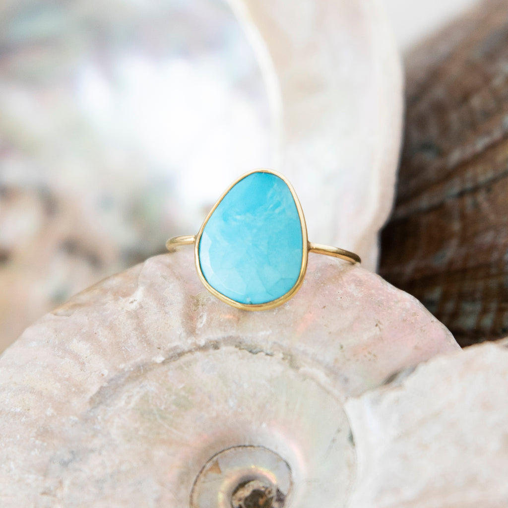 18k Bezel Set Boho Organic Oval Shaped Turquoise Ring